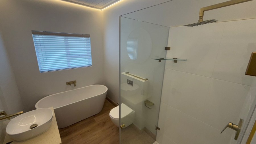 3 Bedroom Property for Sale in Fraaiuitsig Western Cape